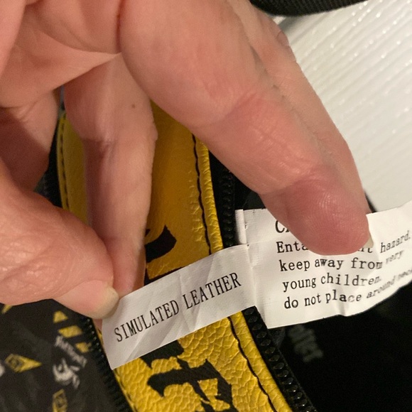 Hufflepuff cross-body purse - Picture 9 of 9